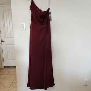 Elegant Burgundy One-Shoulder Dress